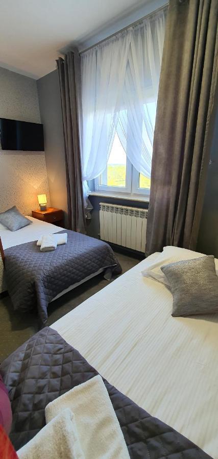 Hotel Bursztynowy Jozefow na Wisla Ngoại thất bức ảnh