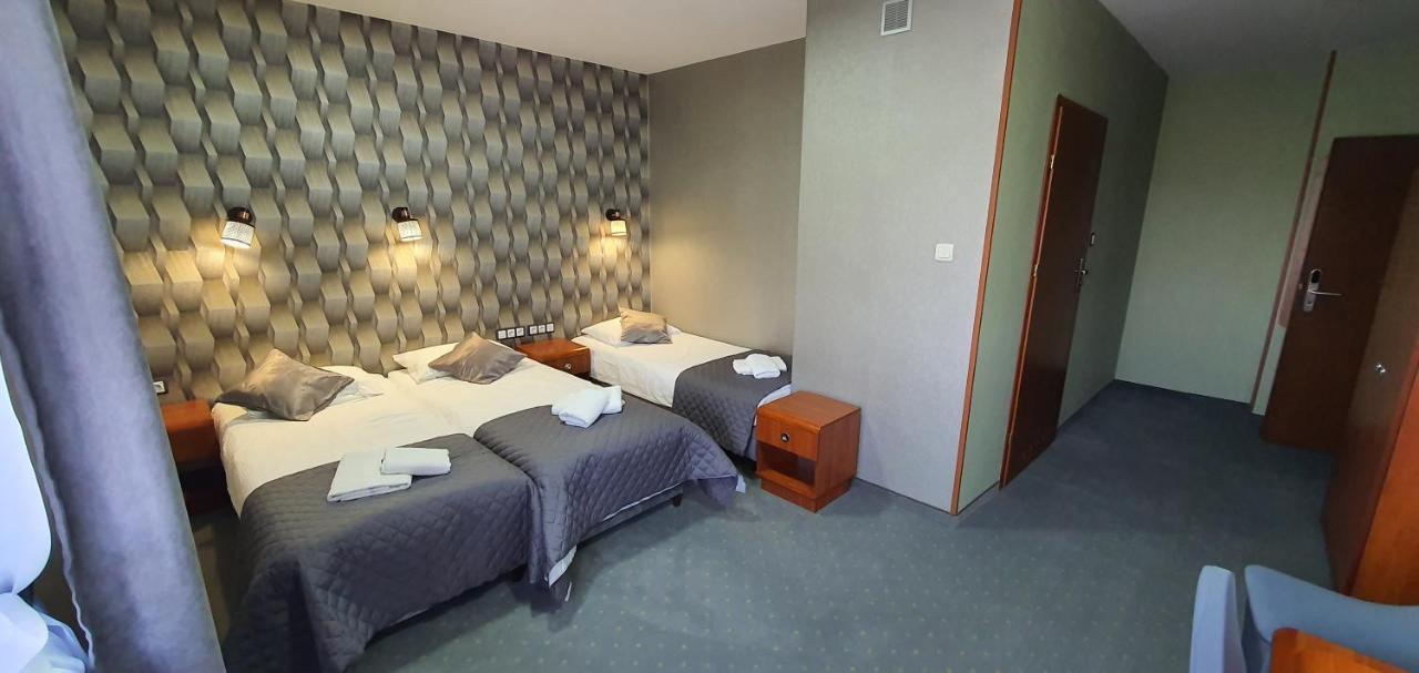 Hotel Bursztynowy Jozefow na Wisla Ngoại thất bức ảnh