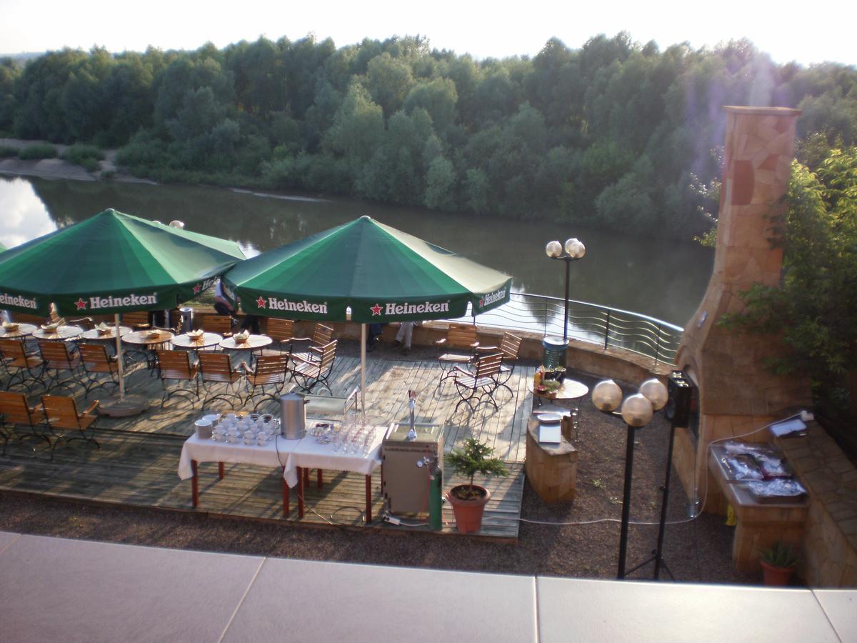 Hotel Bursztynowy Jozefow na Wisla Ngoại thất bức ảnh