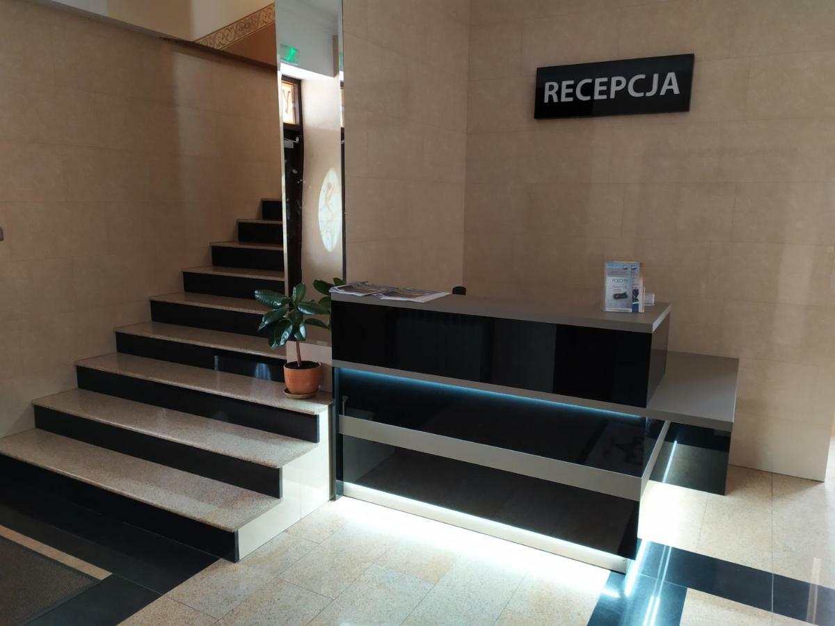 Hotel Bursztynowy Jozefow na Wisla Ngoại thất bức ảnh