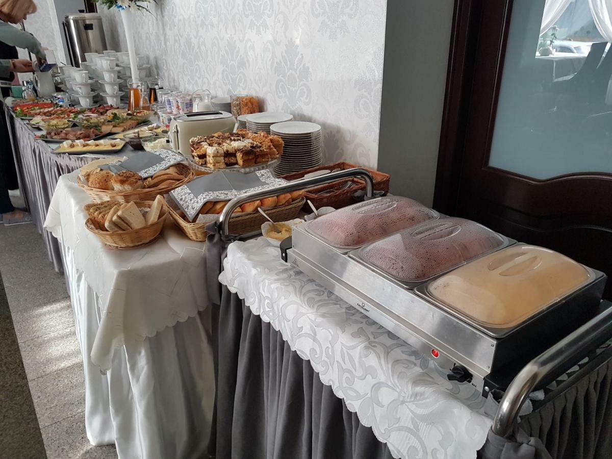 Hotel Bursztynowy Jozefow na Wisla Ngoại thất bức ảnh