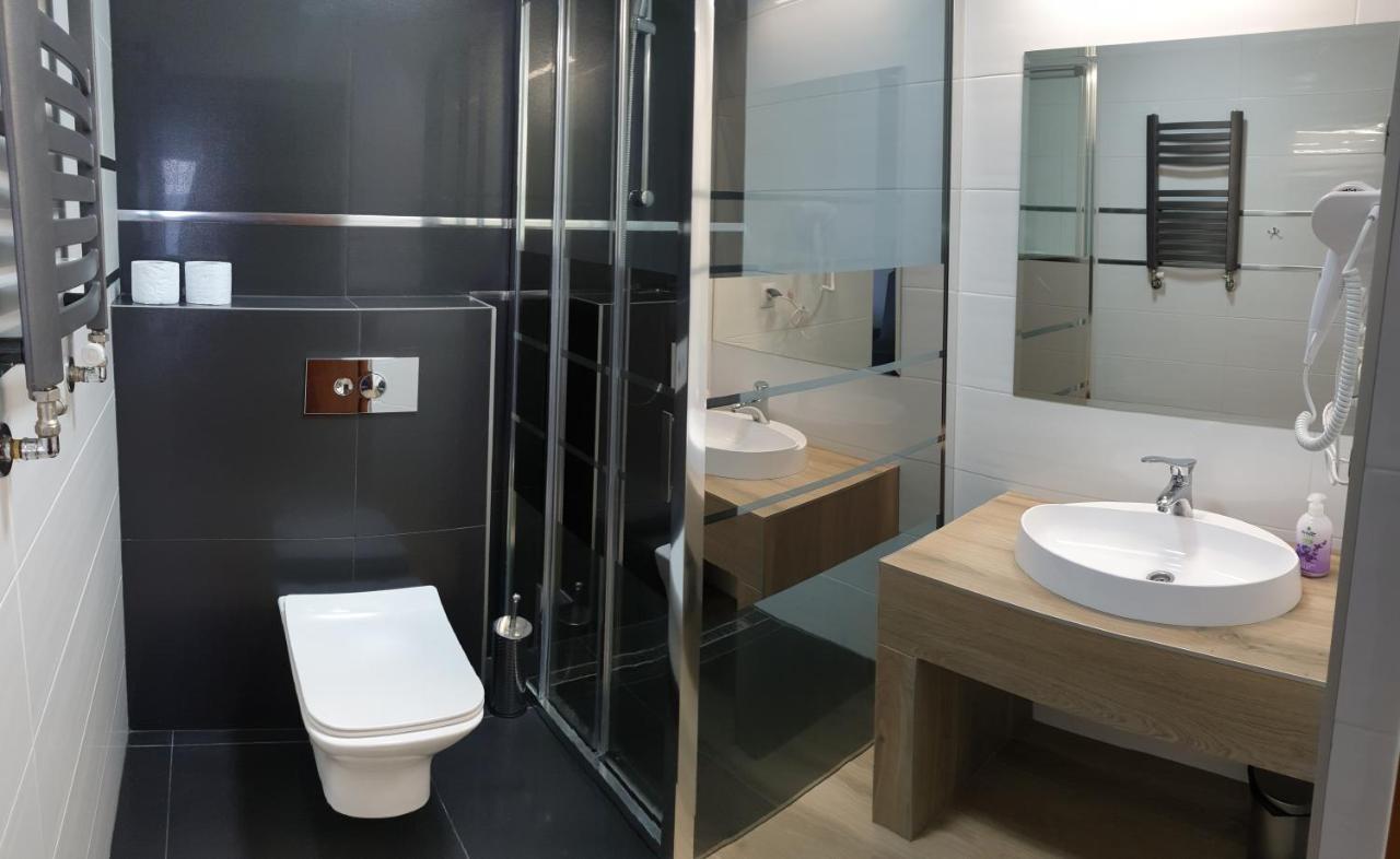 Hotel Bursztynowy Jozefow na Wisla Ngoại thất bức ảnh