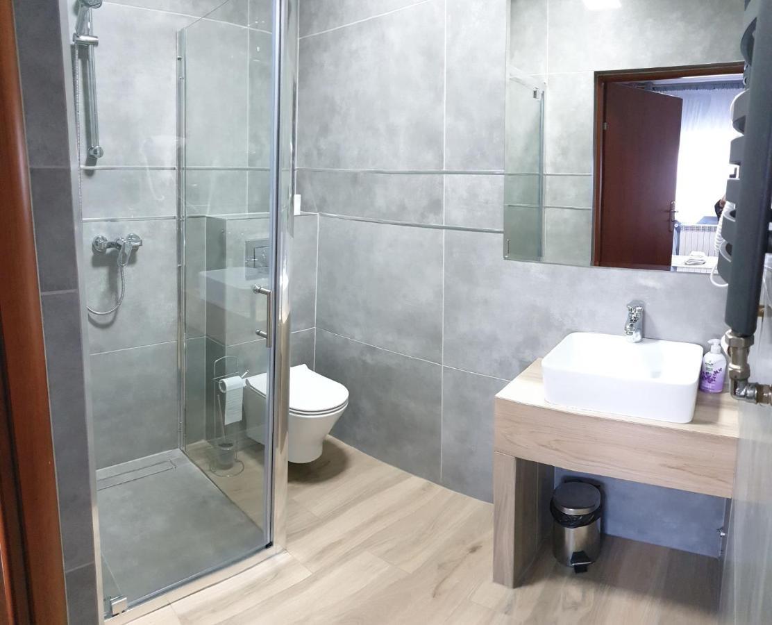 Hotel Bursztynowy Jozefow na Wisla Ngoại thất bức ảnh